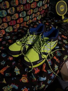 Outdoor Neon Green and Blue Trail Running Hiking Shoes Size 40 (S1)